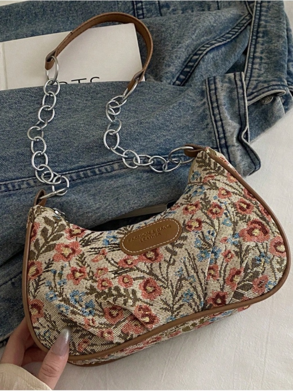 Floral Tapestry Shoulder Bag with Chain Strap